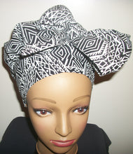 Load image into Gallery viewer, Black and White African Print Head Wrap
